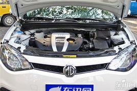 国产掀背轿车街拍视频在线播放,动感十足，演绎时尚新潮流